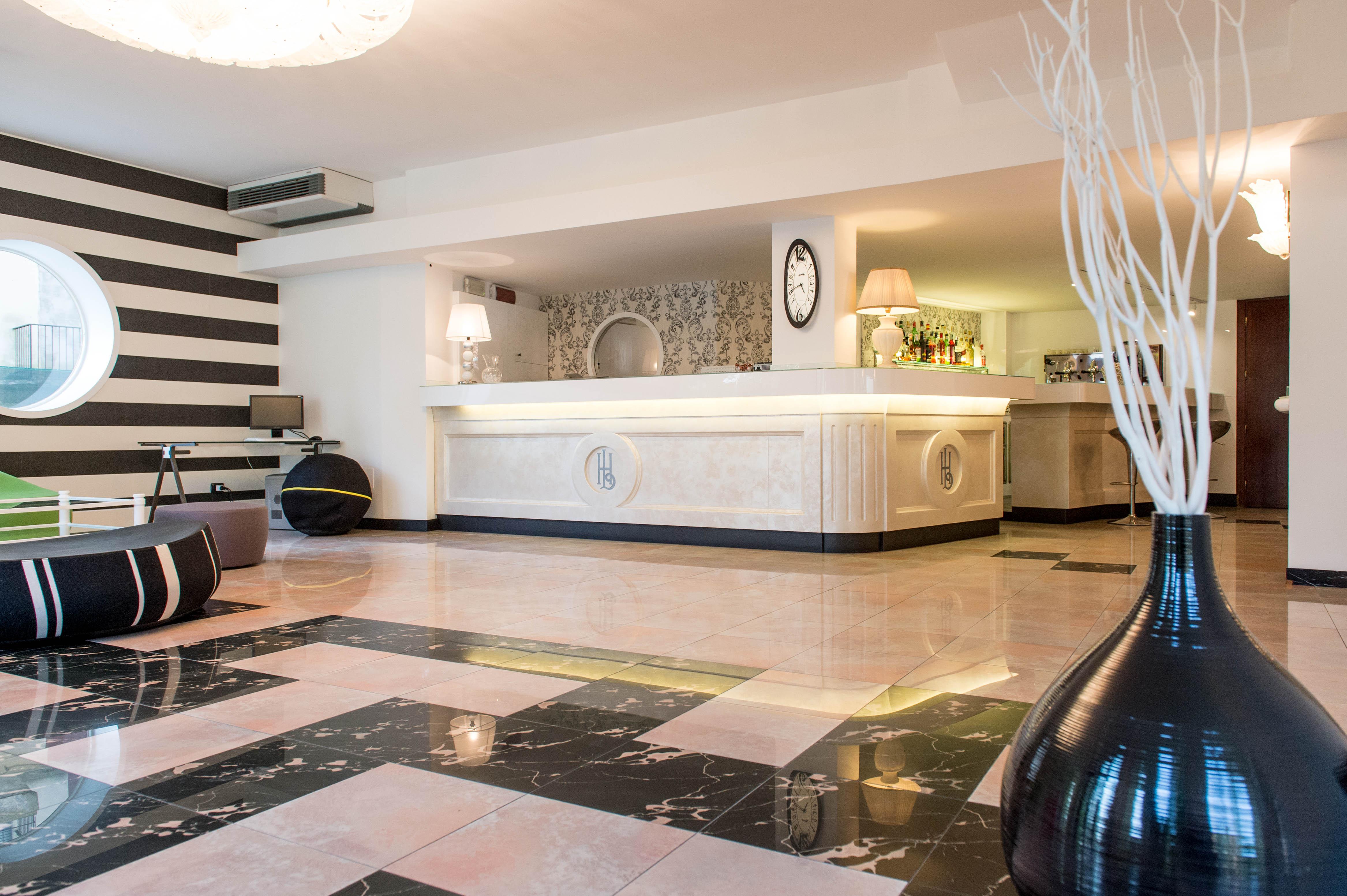 Hotel Luxor Milano Marittima Zewnętrze zdjęcie