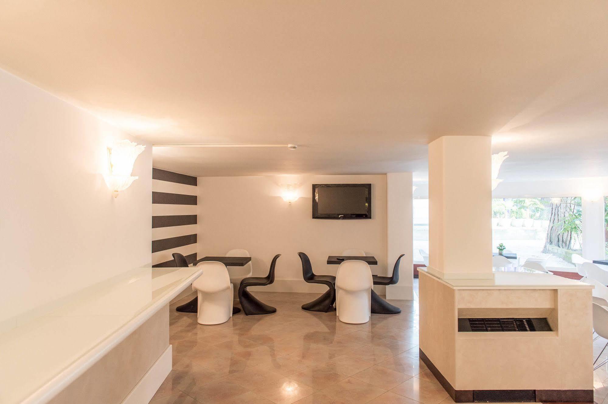 Hotel Luxor Milano Marittima Zewnętrze zdjęcie